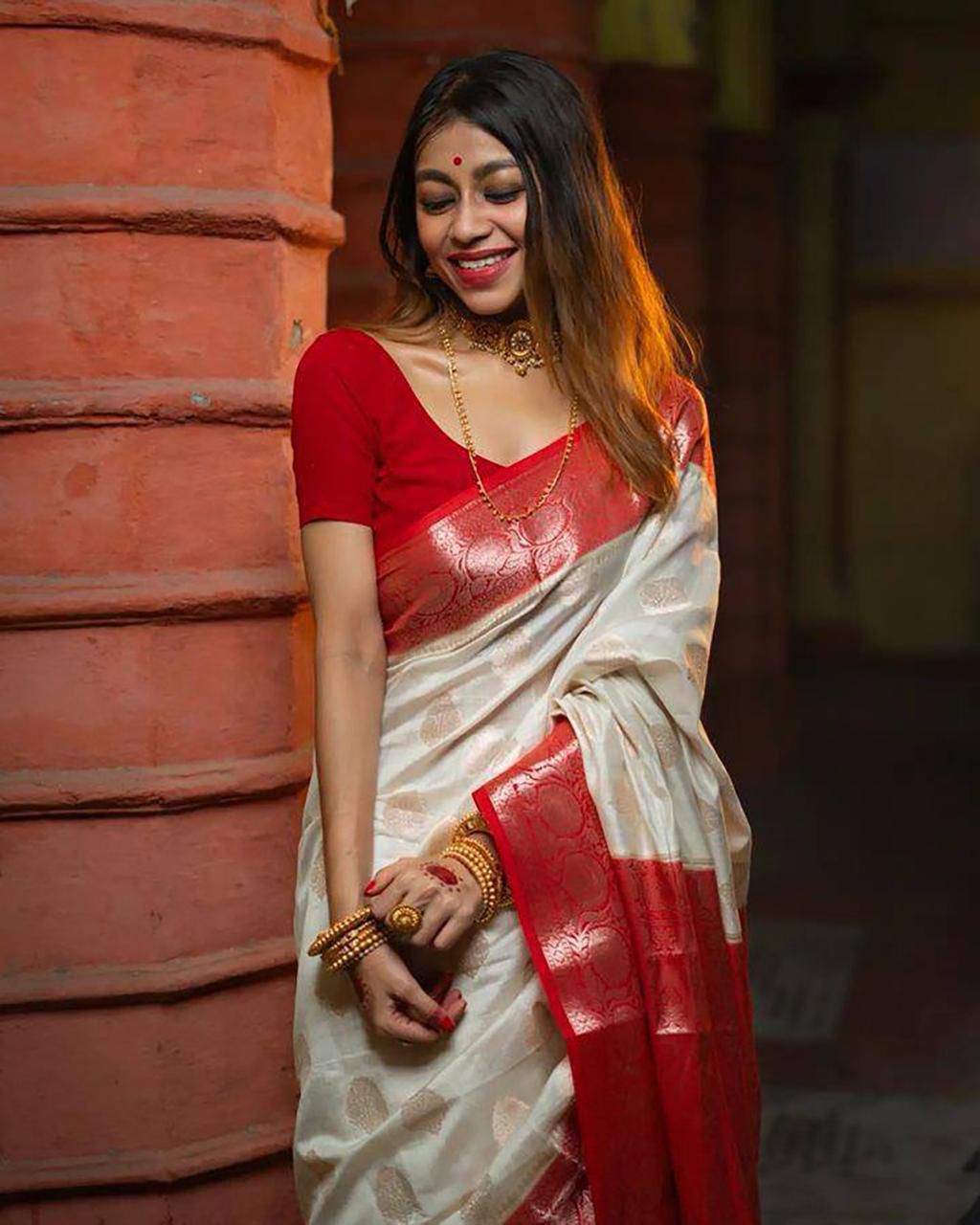 Banarasi Silk Saree With Zari Work & Contrast Border-White & Red