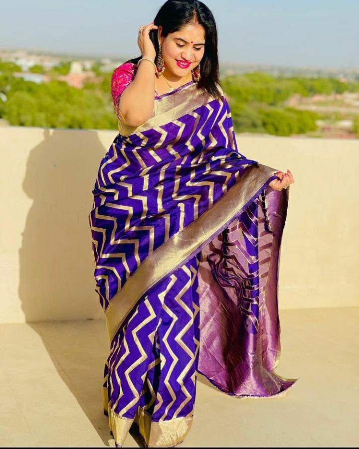 Trending Heavy Jacquard Silk Saree With Rich Pallu