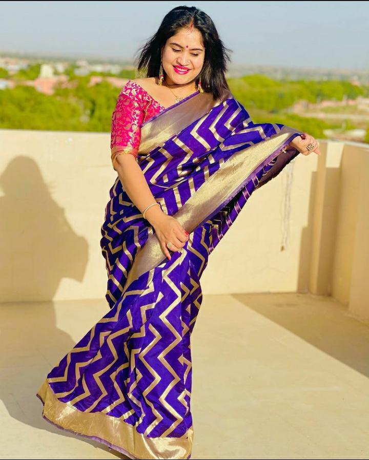 Trending Heavy Jacquard Silk Saree With Rich Pallu