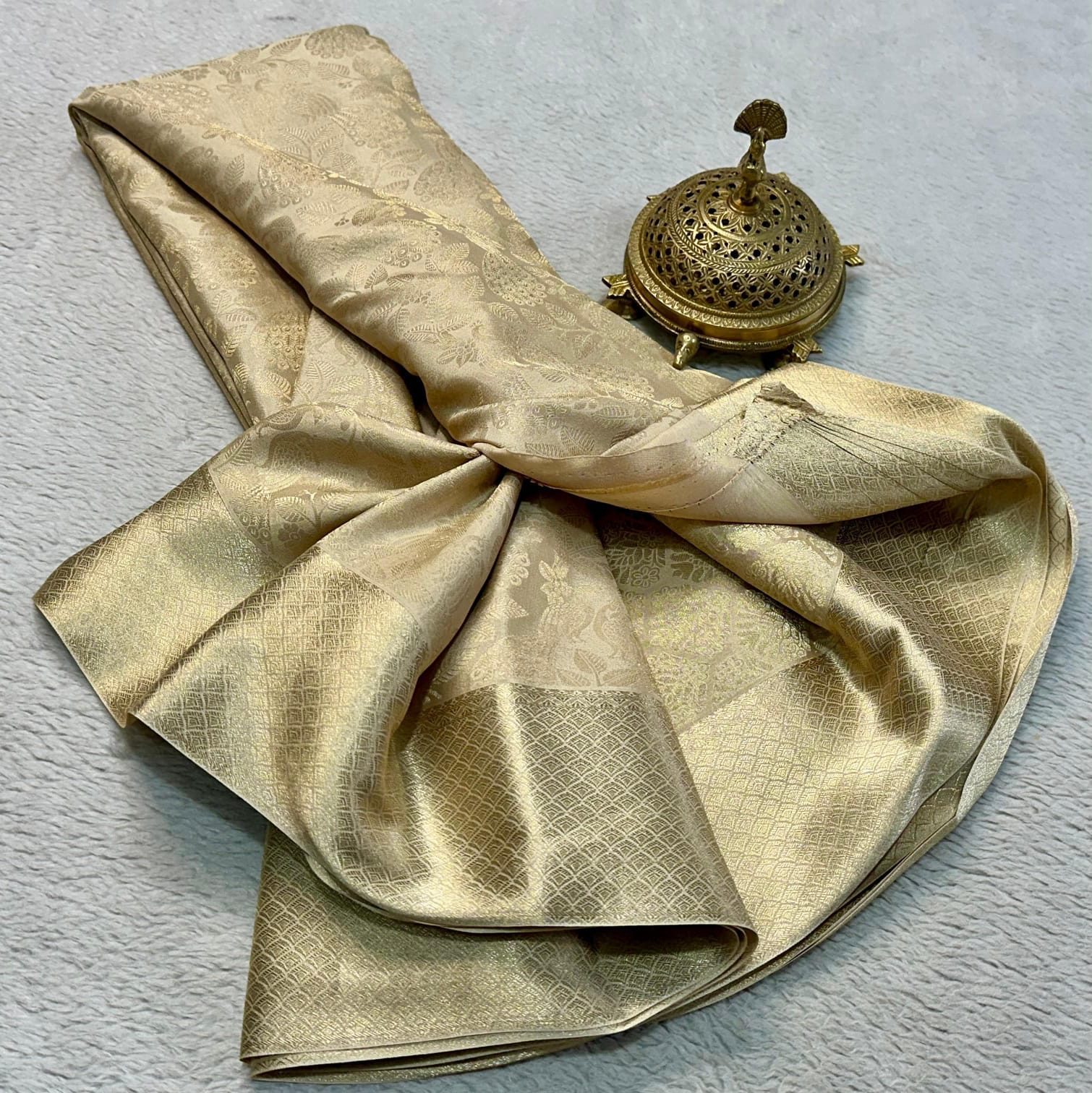 Elegant Dark Vanilla Pure Brocade Mysore Silk Saree With Zari Weaving
