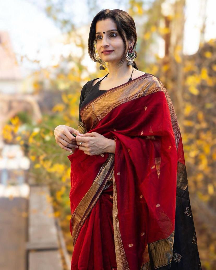 Red & Black Linen Saree With Zari Weaving Work