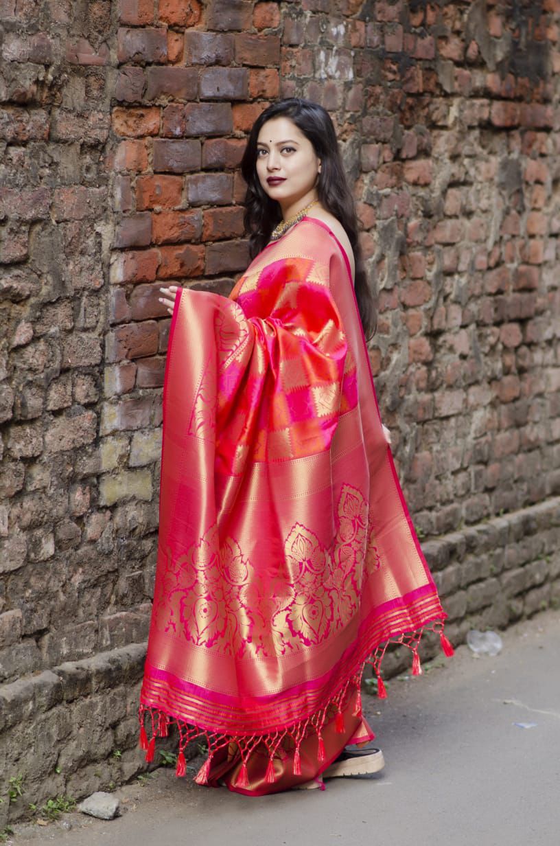 Most Selling Kanjivaram Saree With Beautiful Rich Pallu & Jacquard Work & Jhalar