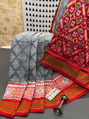 Beautiful Pochampally Ikkat Soft Silk Saree With Golden Zari Border