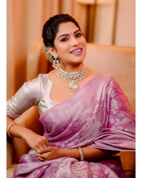 Mountbatten Pink Color Kanjivaram Silk Saree