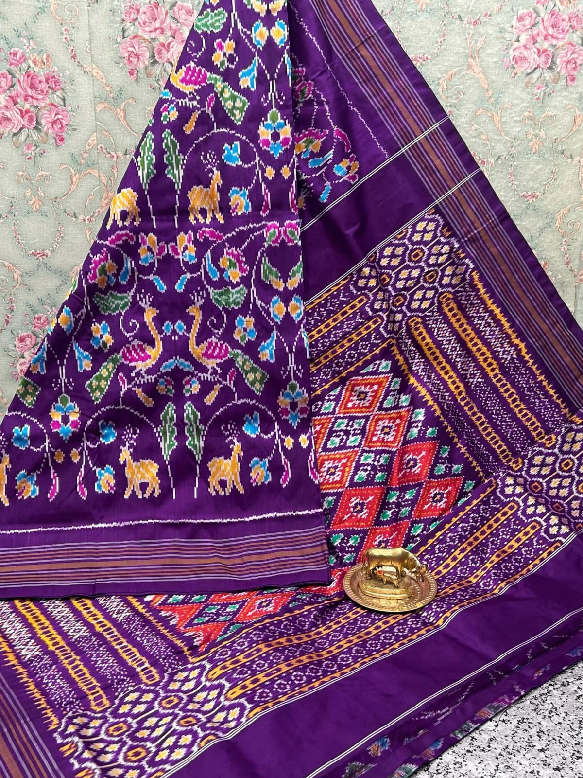 Traditional Ikkat Patola Handloom Soft Silk Saree