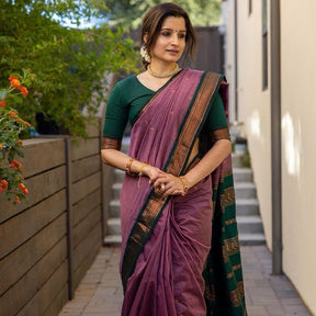 Trending Silk Saree With Contrast Zari & Jacqaurd Border