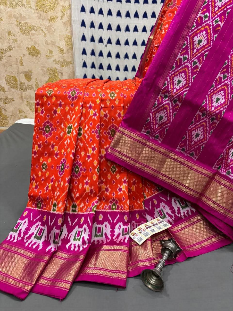 Beautiful Pochampally Ikkat Soft Silk Saree With Golden Zari Border